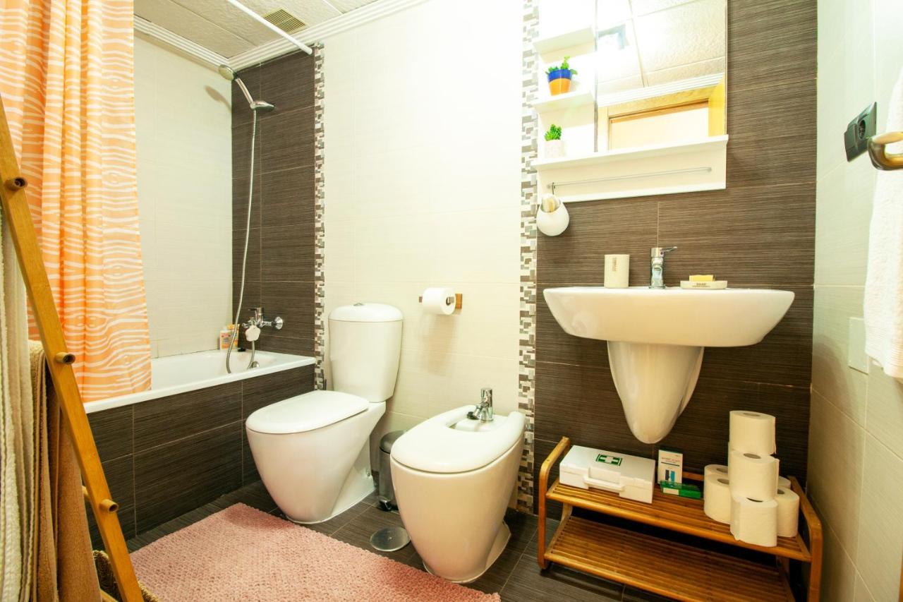 El Apartamento De Maria Jose Appartement Torrevieja Buitenkant foto