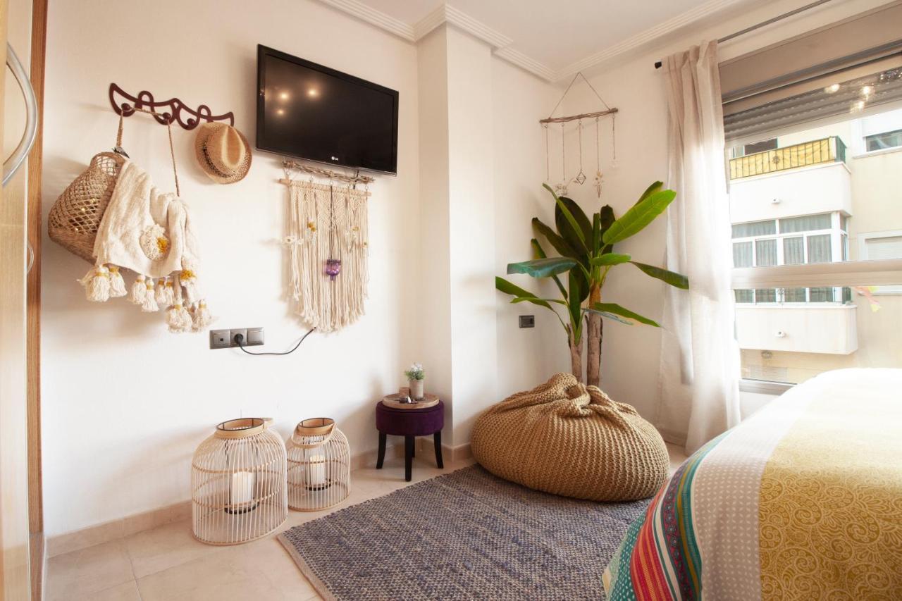 El Apartamento De Maria Jose Appartement Torrevieja Buitenkant foto